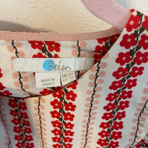 Boden Effie Blouse in Ivory Floral Trellis - Picture 3 of 4